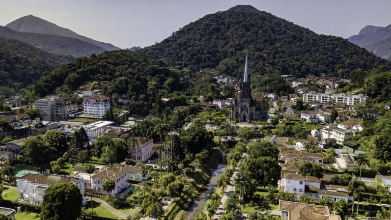 3 Cidades do Interior do RJ para Aproveitar um Verão Ameno 3 Cidades do Interior do RJ para Aproveitar um Verão Ameno