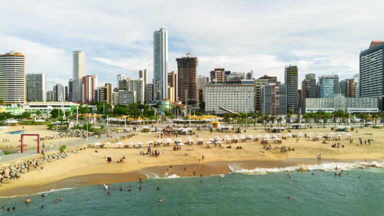 Ceará: Expectativa de R$ 514,8 milhões e 210 mil turistas no Carnaval 2026 Ceará: Expectativa de R$ 514,8 milhões e 210 mil turistas no Carnaval 2026