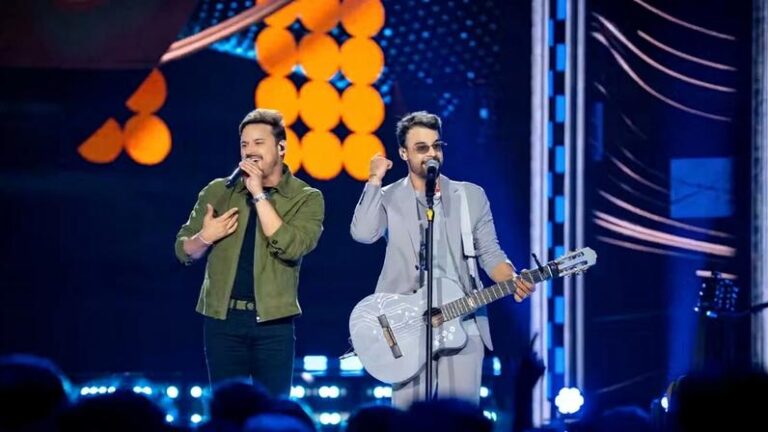 Clayton e Romário: Sertanejo em Alta no Carnaval do Rio de Janeiro Clayton e Romário: Sertanejo em Alta no Carnaval do Rio de Janeiro