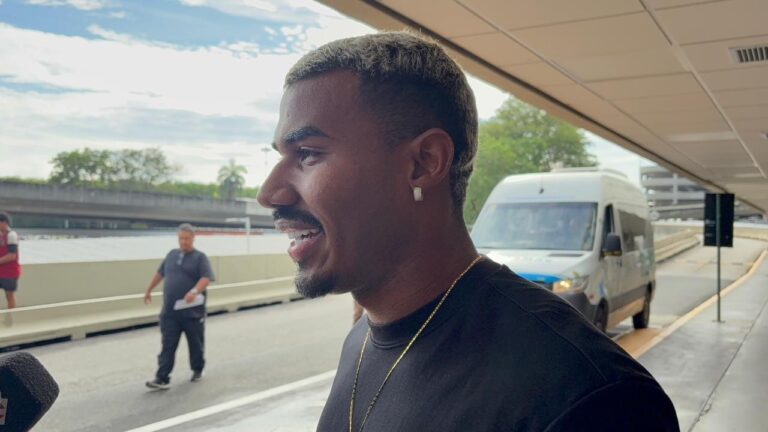 Cuiabano É O Novo Reforço do Vasco e Está Pronto Para Enfrentar o Botafogo Cuiabano É O Novo Reforço do Vasco e Está Pronto Para Enfrentar o Botafogo
