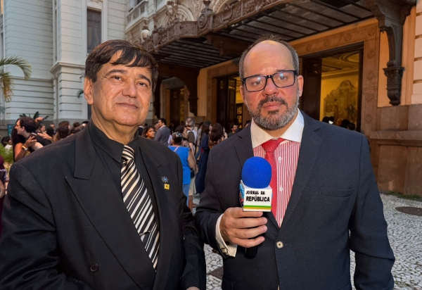 David Antunes ressalta a importância da colaboração Brasil-China em evento cultural no Rio David Antunes ressalta a importância da colaboração Brasil-China em evento cultural no Rio