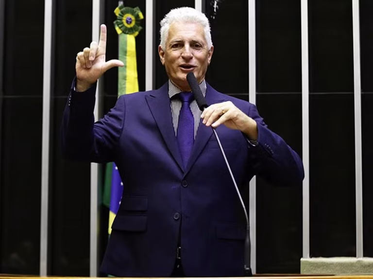 Deputado Rogério Correia Solicita Convocação de Campos Neto e Ibaneis na CPMI do INSS Deputado Rogério Correia Solicita Convocação de Campos Neto e Ibaneis na CPMI do INSS