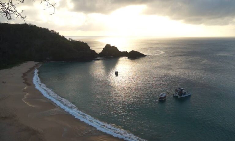 Descubra a Melhor Praia do Brasil, Segundo a Inteligência Artificial Descubra a Melhor Praia do Brasil, Segundo a Inteligência Artificial