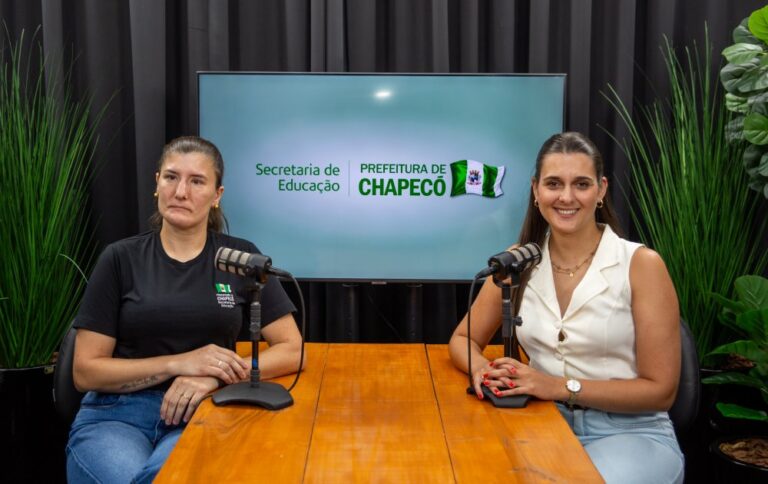 Educa Chapecó Play: Podcast Focado na Adaptação na Educação Infantil Educa Chapecó Play: Podcast Focado na Adaptação na Educação Infantil