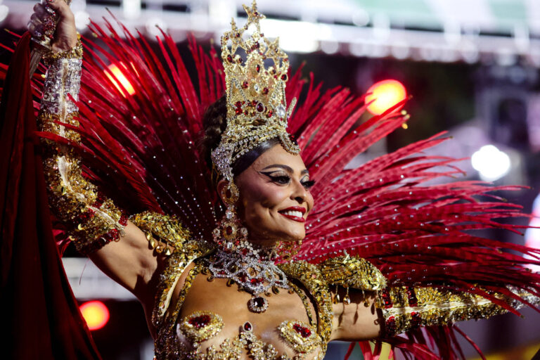 Globo Alcança 56 Milhões de Espectadores Durante o Carnaval com Desfiles de Escolas de Samba Globo Alcança 56 Milhões de Espectadores Durante o Carnaval com Desfiles de Escolas de Samba