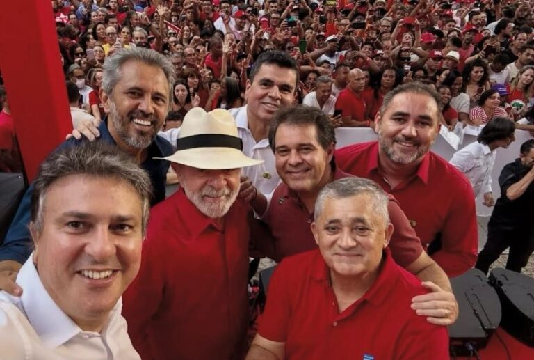 Ministros Enviam Recursos a Seus Estados e Aumentam Tom Eleitoral em Inaugurações Ministros Enviam Recursos a Seus Estados e Aumentam Tom Eleitoral em Inaugurações