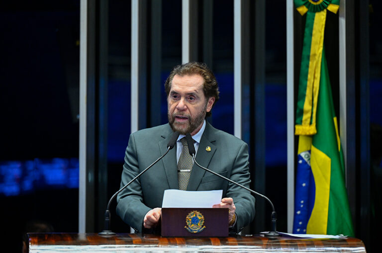 Novo Projeto de Lei sobre Proteção Animal em Desastres é Aprovado pelo Senado Novo Projeto de Lei sobre Proteção Animal em Desastres é Aprovado pelo Senado