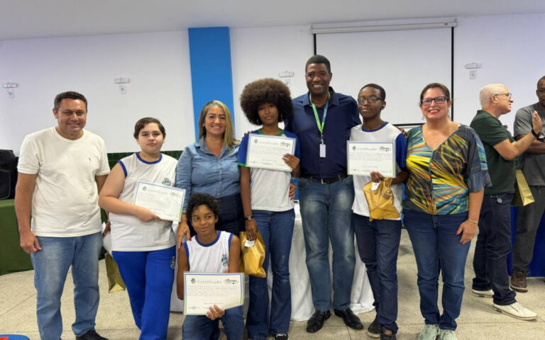 Prepara Japeri: Alunos da Rede Municipal Brilham em Escolas Técnicas do RJ Prepara Japeri: Alunos da Rede Municipal Brilham em Escolas Técnicas do RJ