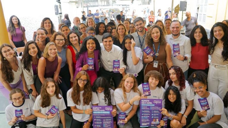 Campanha ‘Escola Mais Segura para Meninas’ é lançada pela Prefeitura do Rio com foco em educação e prevenção Campanha ‘Escola Mais Segura para Meninas’ é lançada pela Prefeitura do Rio com foco em educação e p