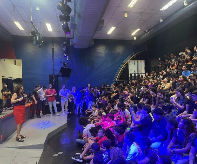 Campanha ‘Pra Jogar Tranquilo’ Promove Uso Seguro de Jogos Eletrônicos nas Naves do Conhecimento Campanha 'Pra Jogar Tranquilo' Promove Uso Seguro de Jogos Eletrônicos nas Naves do Conhecimento