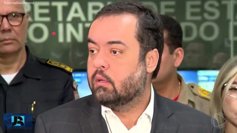 Cláudio Castro Renuncia ao Cargo de Governador do Rio de Janeiro e Implica Mudanças na Política Estadual Cláudio Castro Renuncia ao Cargo de Governador do Rio de Janeiro e Implica Mudanças na Política Esta
