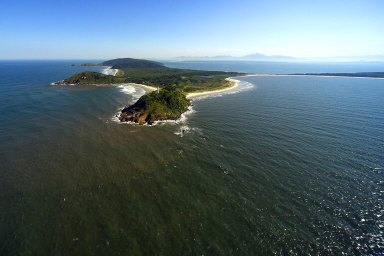 Ilha do Mel e Revitalizações: Avanços Turísticos no Paraná em 2024