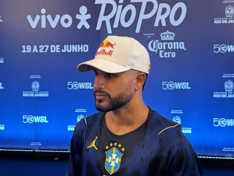 Ítalo Ferreira Encarna Expectativa para Temporada: ‘Tô ansioso para o que vai acontecer este ano’ Ítalo Ferreira Encarna Expectativa para Temporada: 'Tô ansioso para o que vai acontecer este ano'