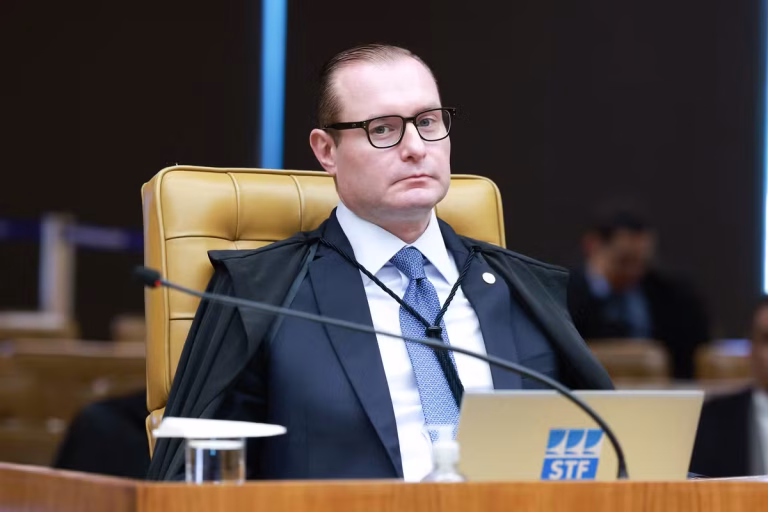 Zanin Rejeita Recurso de Bacellar e Confirma Cassação e Inelegibilidade