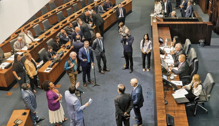 Candidatura de Paes à Presidência da Alerj: Grupo do PSD Articula Ampliação da Bancada Candidatura de Paes à Presidência da Alerj: Grupo do PSD Articula Ampliação da Bancada