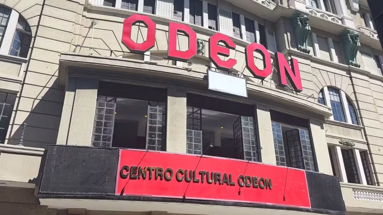 Cine Odeon Completa 100 Anos: Um Símbolo de Resistência Cultural no Centro do Rio Cine Odeon Completa 100 Anos: Um Símbolo de Resistência Cultural no Centro do Rio