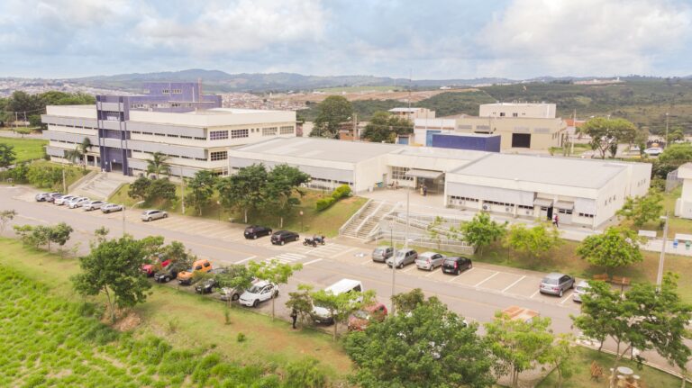 Curso Gratuito de Filosofia Política em Varginha: Inscrições Abertas na Unifal-MG Curso Gratuito de Filosofia Política em Varginha: Inscrições Abertas na Unifal-MG