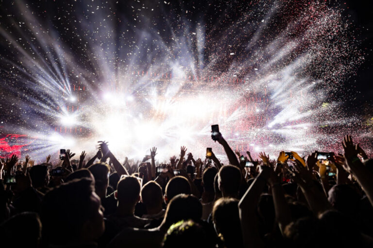Desvendando o Impacto dos Eventos no Brasil: Números e Estratégias em Debate Desvendando o Impacto dos Eventos no Brasil: Números e Estratégias em Debate