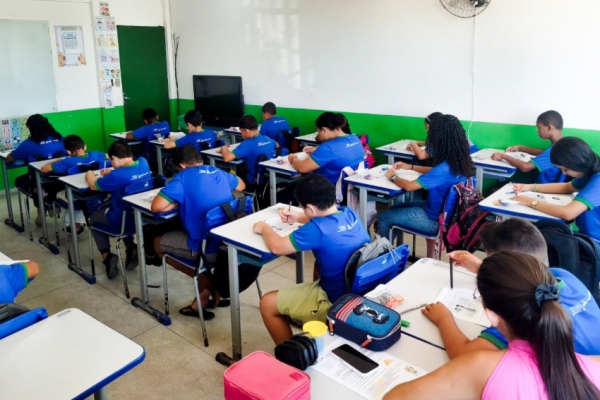 Educação de SFI: Alcance de Metas de Alfabetização Supera Expectativas do MEC Educação de SFI: Alcance de Metas de Alfabetização Supera Expectativas do MEC