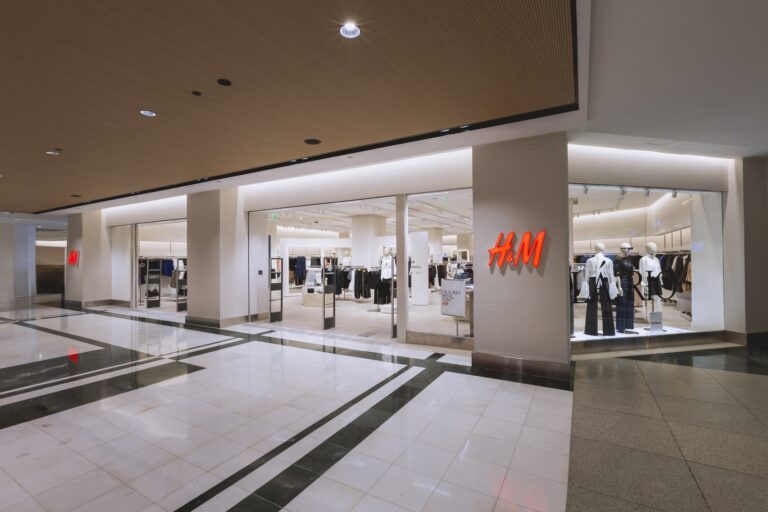 H&M Inaugura sua Primeira Loja no Rio e Destaca Potencial do Mercado Brasileiro H&M Inaugura sua Primeira Loja no Rio e Destaca Potencial do Mercado Brasileiro