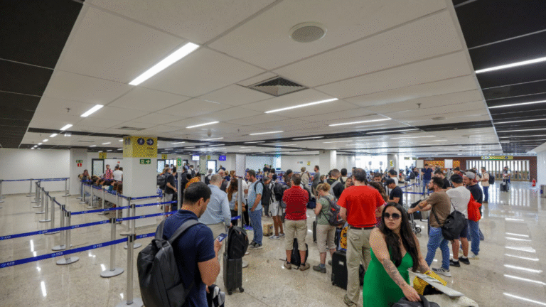 Paraná Registra Aumento Recorde de Turistas Estrangeiros em 2023 Paraná Registra Aumento Recorde de Turistas Estrangeiros em 2023