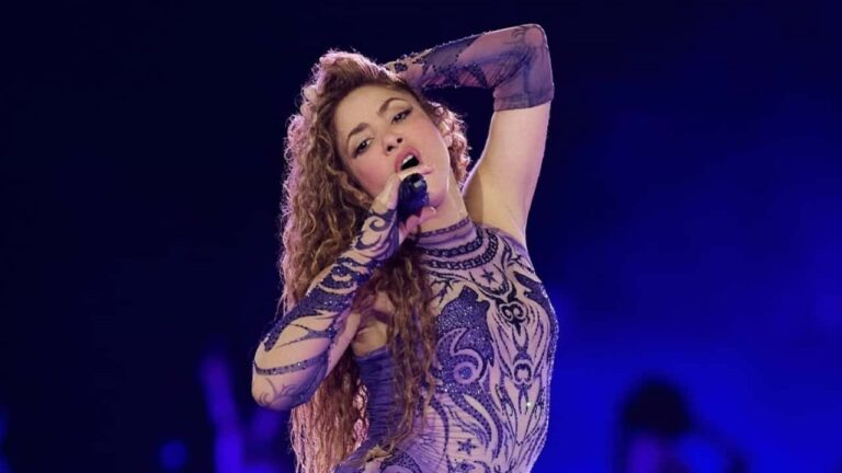 Rio de Janeiro Recebe 10 Toneladas de Equipamentos para Show de Shakira Rio de Janeiro Recebe 10 Toneladas de Equipamentos para Show de Shakira
