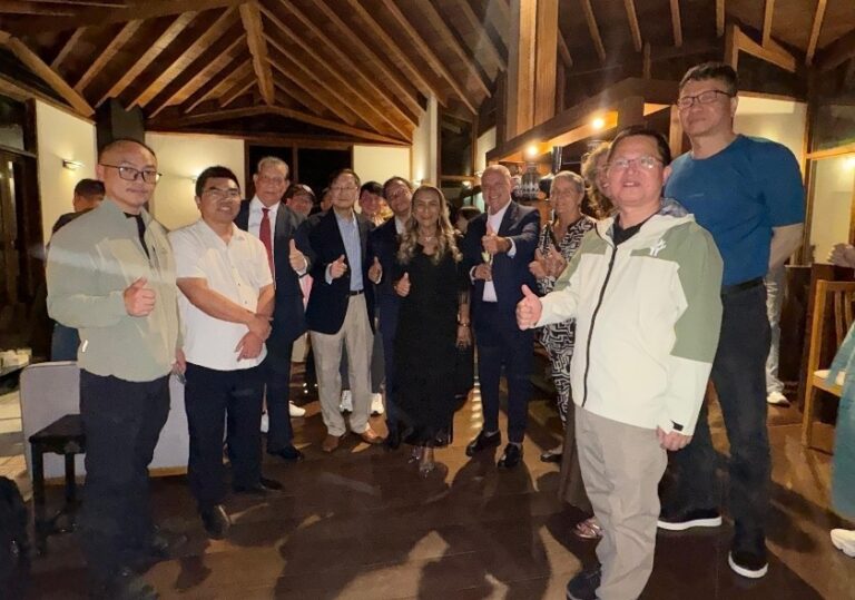 Tia Ju e Tencent: Parceria Estratégica para Inovação no Rio de Janeiro Tia Ju e Tencent: Parceria Estratégica para Inovação no Rio de Janeiro