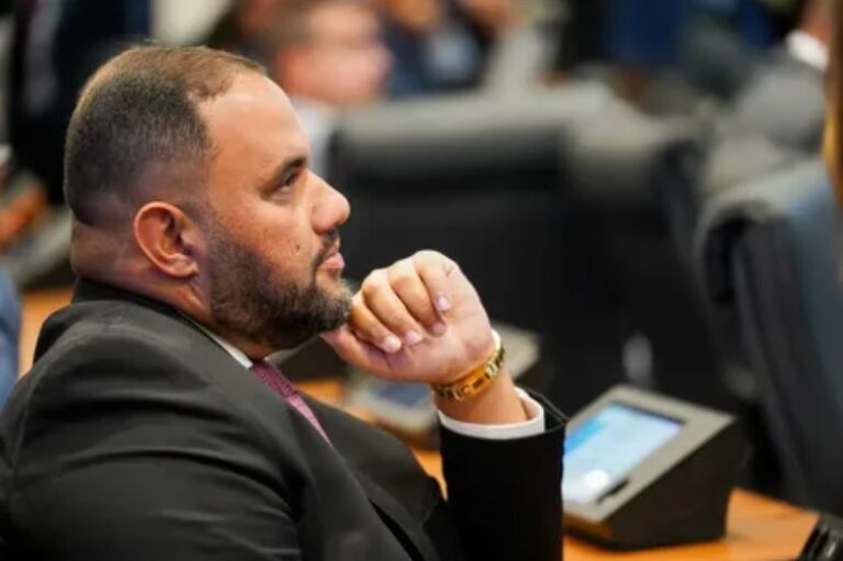 Alerj Afasta Assessores de Thiago Rangel, Deputado Preso por Fraudes na Educação