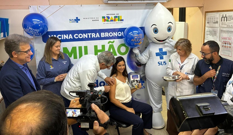 Lançamento Nacional da Nova Caderneta Brasileira da Gestante é Realizado no Rio de Janeiro Lançamento Nacional da Nova Caderneta Brasileira da Gestante é Realizado no Rio de Janeiro