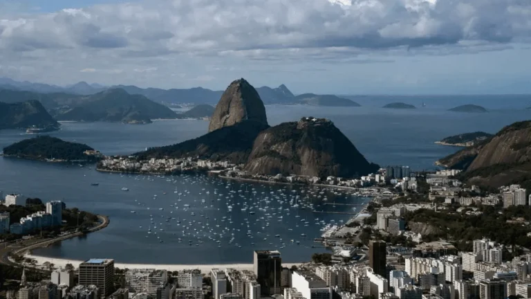 População do Rio de Janeiro: 55 cidades com até 50 mil habitantes e impacto econômico local População do Rio de Janeiro: 55 cidades com até 50 mil habitantes e impacto econômico local