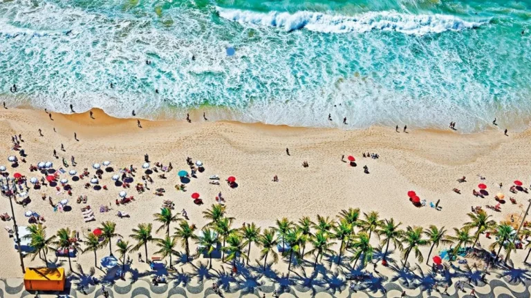 Os 6 Pontos Turísticos Mais Visitados no Rio e Seus Encantos Únicos Os 6 Pontos Turísticos Mais Visitados no Rio e Seus Encantos Únicos