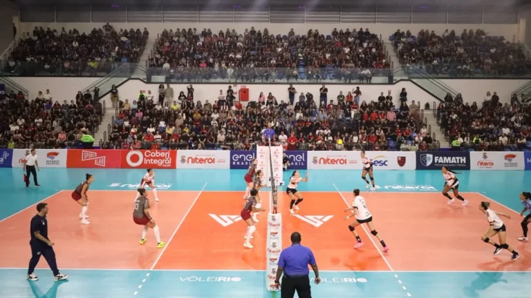 SESC Flamengo estreia com vitória em Arena Niterói cheia na Copa Supervôlei Feminino