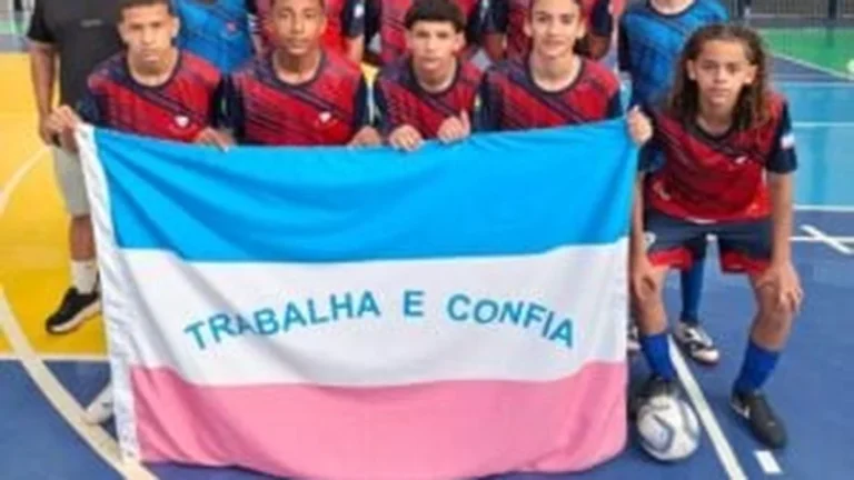 Virada histórica no futsal escolar: Guaçuí conquista título nacional com vitória sobre Rio de Janeiro Virada histórica no futsal escolar: Guaçuí conquista título nacional com vitória sobre Rio de Janeir