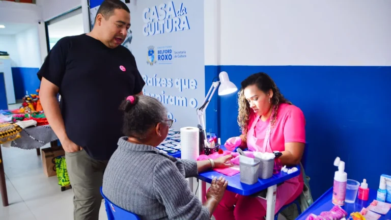 Casa de Cultura de Belford Roxo realiza evento do Outubro Rosa com ações de saúde e arte Casa de Cultura de Belford Roxo realiza evento do Outubro Rosa com ações de saúde e arte