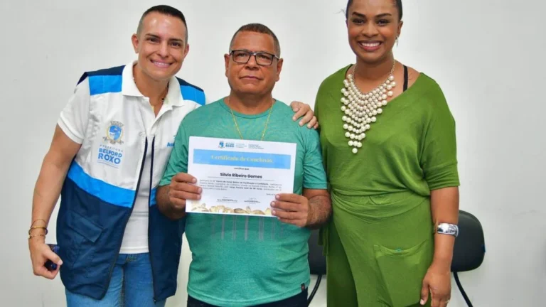 Padaria Escola em Belford Roxo forma quarta turma e gera oportunidades reais Padaria Escola em Belford Roxo forma quarta turma e gera oportunidades reais