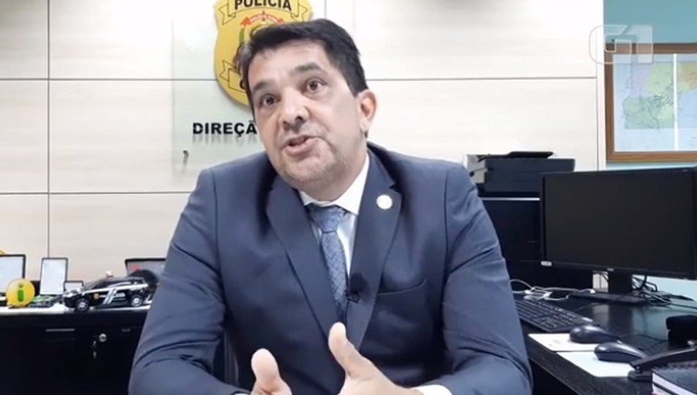 Justiça manda soltar ex-diretor da Polícia Civil do DF; Robson Cândido é acusado de perseguir ex-amante
