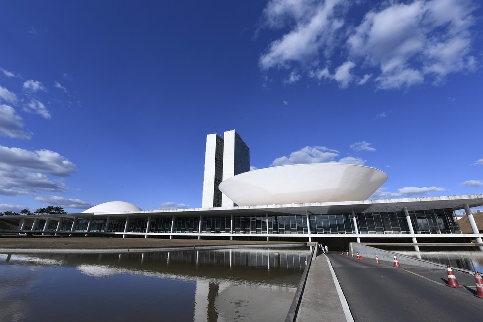 Fim da janela eleitoral mobiliza parlamentares e esvazia Congresso; veja o que está em jogo