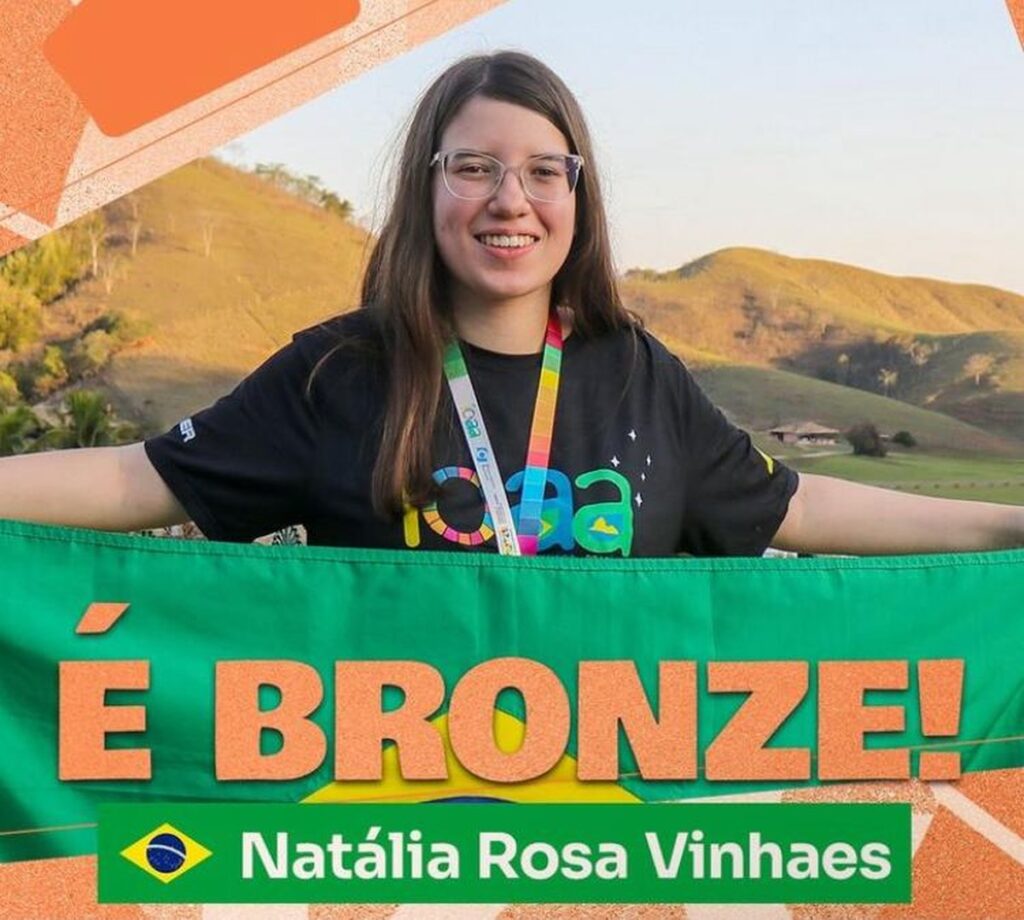 Jovem do Ensino Médio Conquista Medalha em Astronomia com Livros Universitários; Você Sabe o Básico Sobre os Planetas?