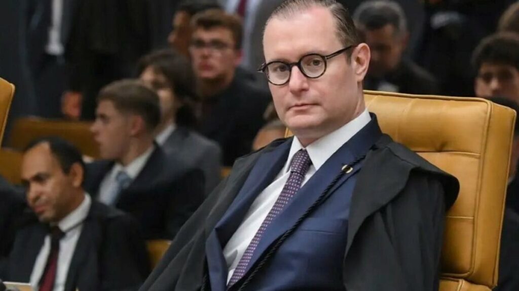 Homem é condenado novamente por ameaçar o ministro Zanin em Brasília