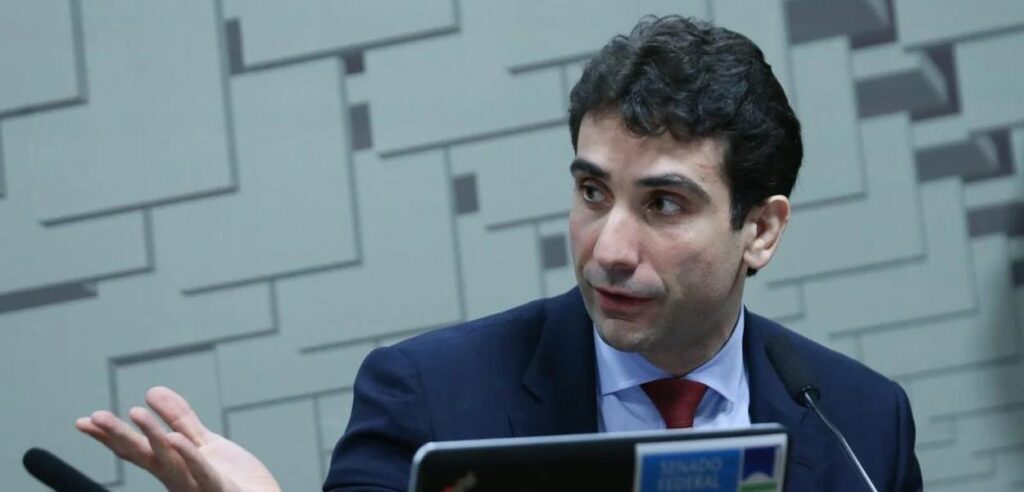Desafio de Galípolo: Nova Política Monetária dos EUA Impacta Economia