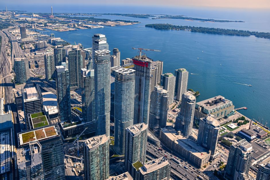 Bolsas de Graduação Disponíveis na Universidade de Toronto, Canadá