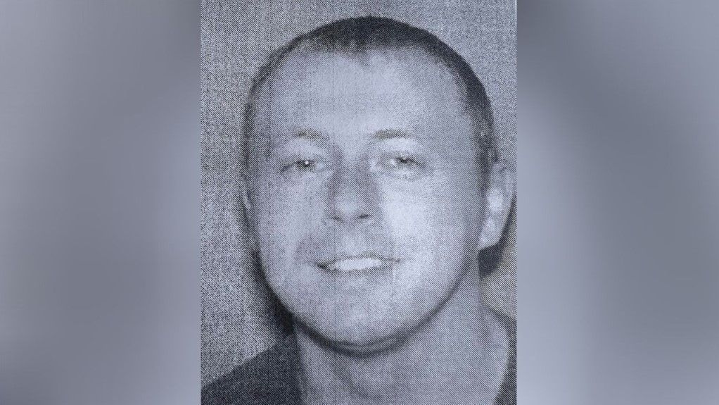 Corpo do suspeito de tiroteio no Kentucky é encontrado, afirma polícia