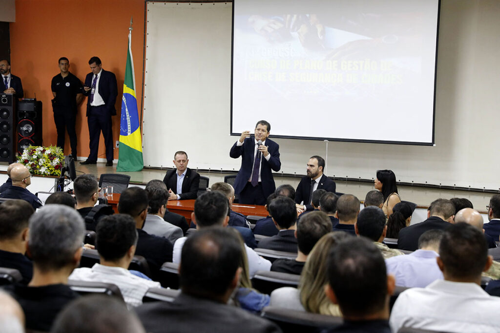 Forças Distritais e Federais Colaboram em Plano Integrado para Crise de Segurança Pública no DF