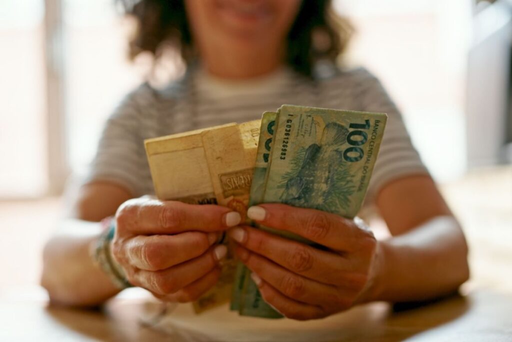 Governo desmente rumores sobre confisco de depósitos em contas bancárias