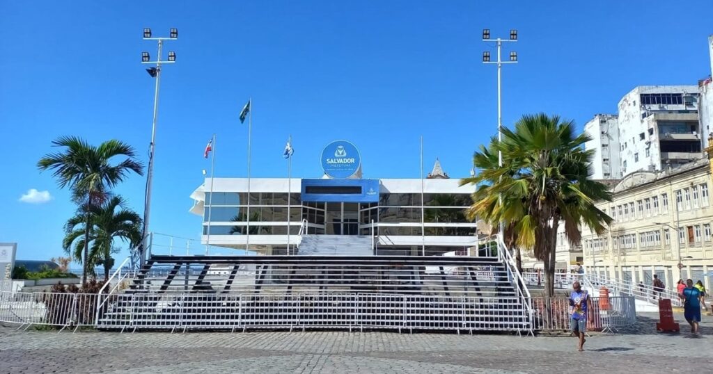 Prefeitura de Salvador avança na saída do Palácio Thomé de Souza e analisa novos locais; descubra quais opções estão sendo consideradas