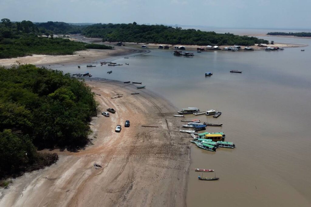 Seca severa: 3 rios da Amazônia registram os níveis mais baixos da história