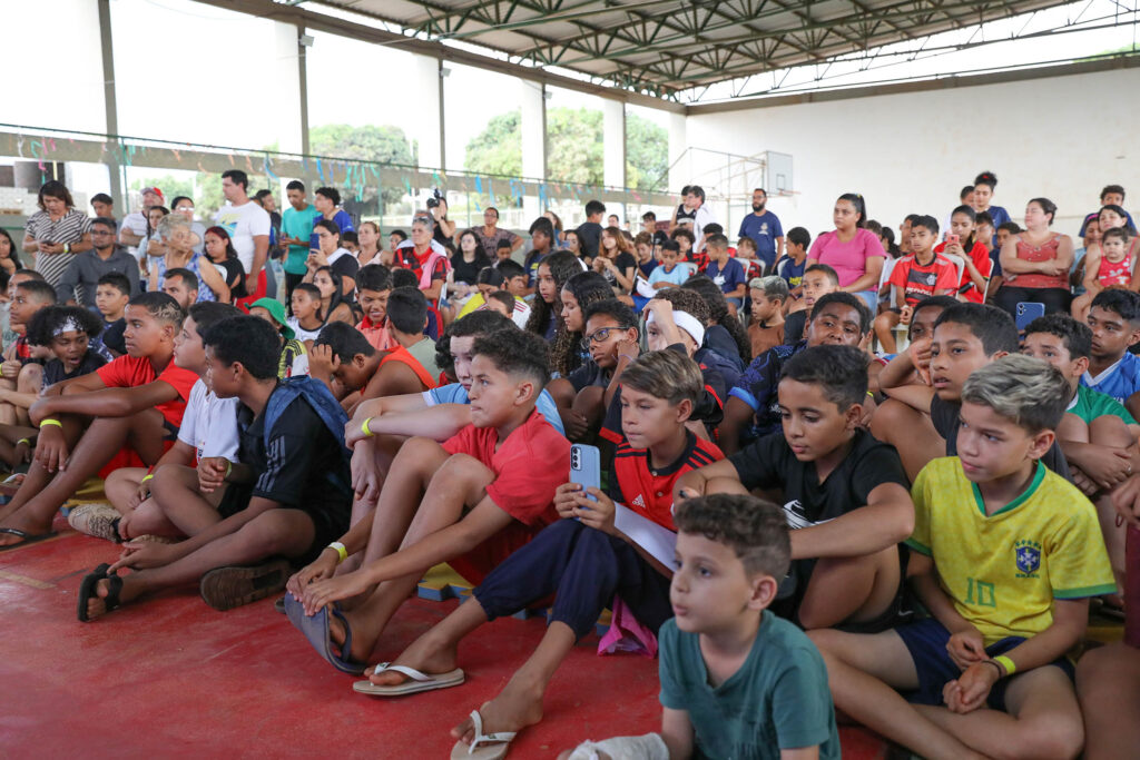 Crianças do Sol Nascente Participam de Tarde Especial com Zico em Novo Projeto
