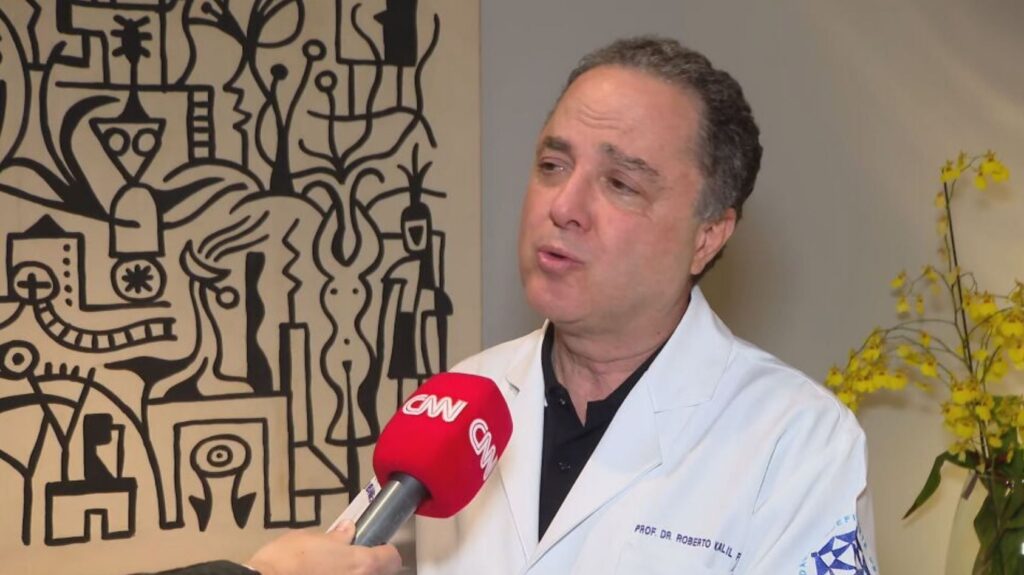 Dr. Kalil, médico de Lula, esclarece que presidente teve traumatismo craniano, mas se recupera bem