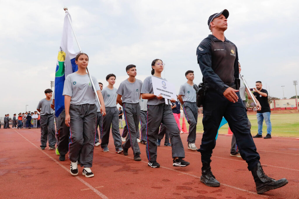 Olimpíadas das Escolas Cívico-Militares do DF Reúne 2 Mil Estudantes de 17 Unidades Educacionais