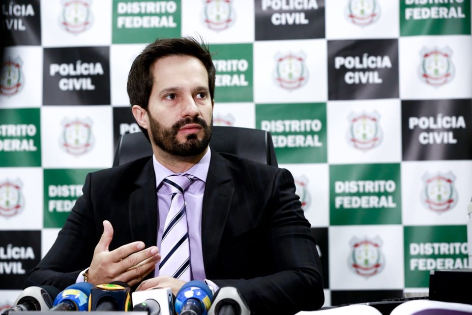 “Delegado de Combate ao Extremismo no DF: ‘Não Aceitaremos Ameaças às Instituições'”